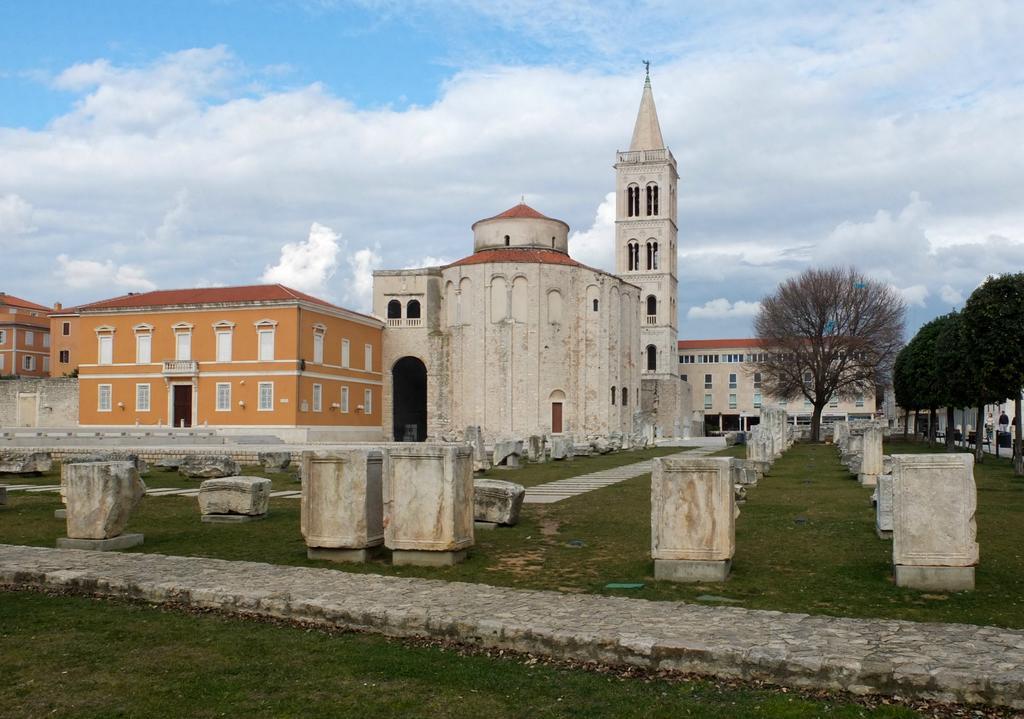 זאדאר Apartment Domalu Old Town מראה חיצוני תמונה